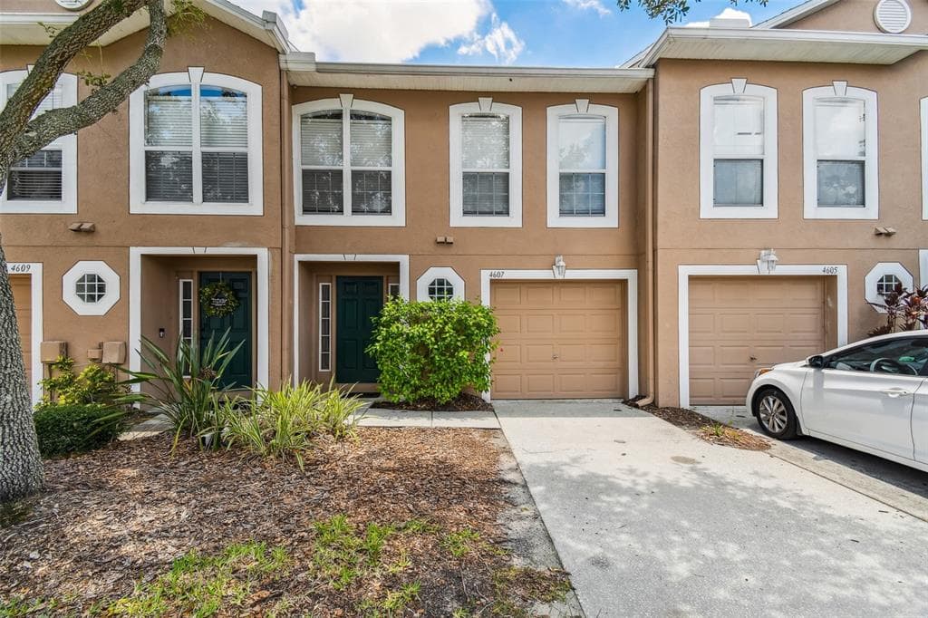 4607 ASHBURN SQUARE DRIVE TAMPA, FL 33610