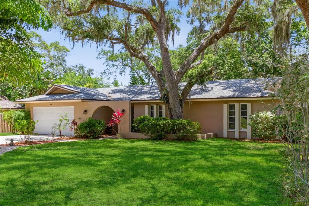 1841 OAK FOREST DRIVE W CLEARWATER, FL 33759