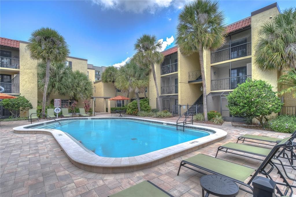 5304 W KENNEDY BOULEVARD UNIT 206 TAMPA, FL 33609