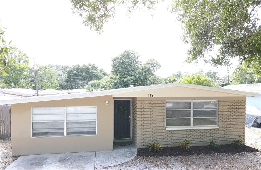 112 EMERALD LANE