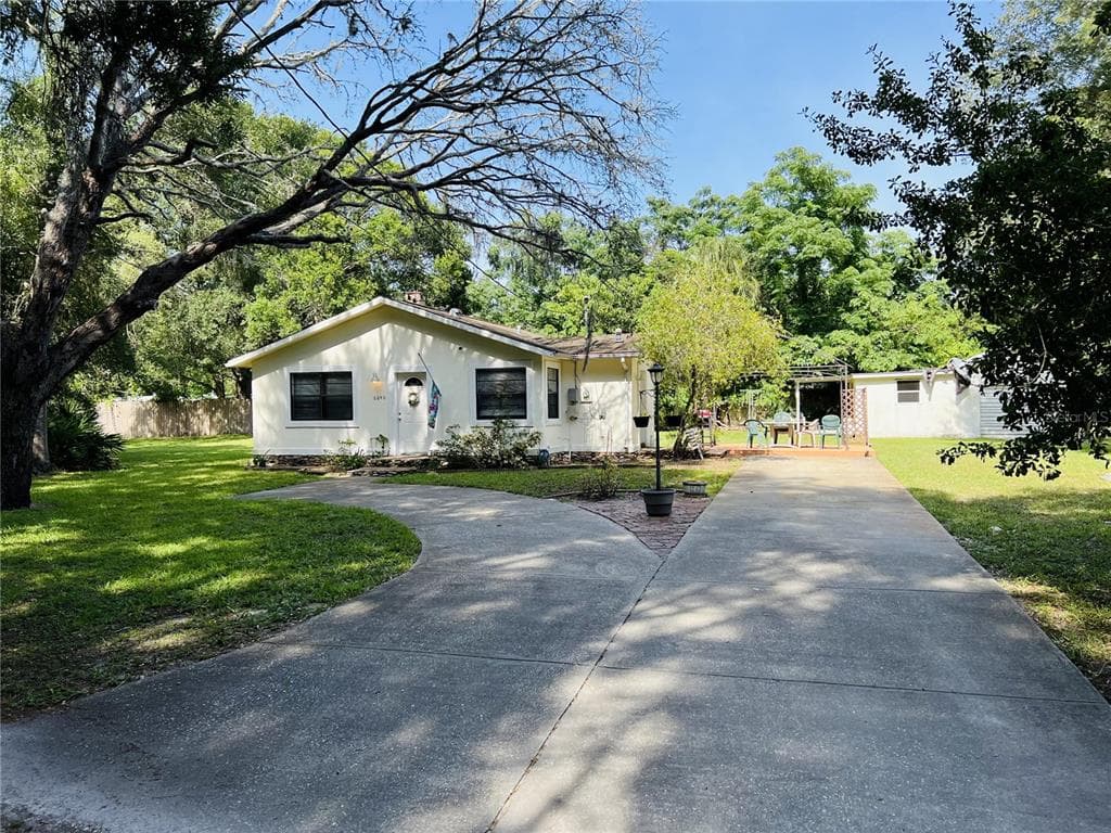 6640 YOUNG STREET NEW PORT RICHEY, FL 34653