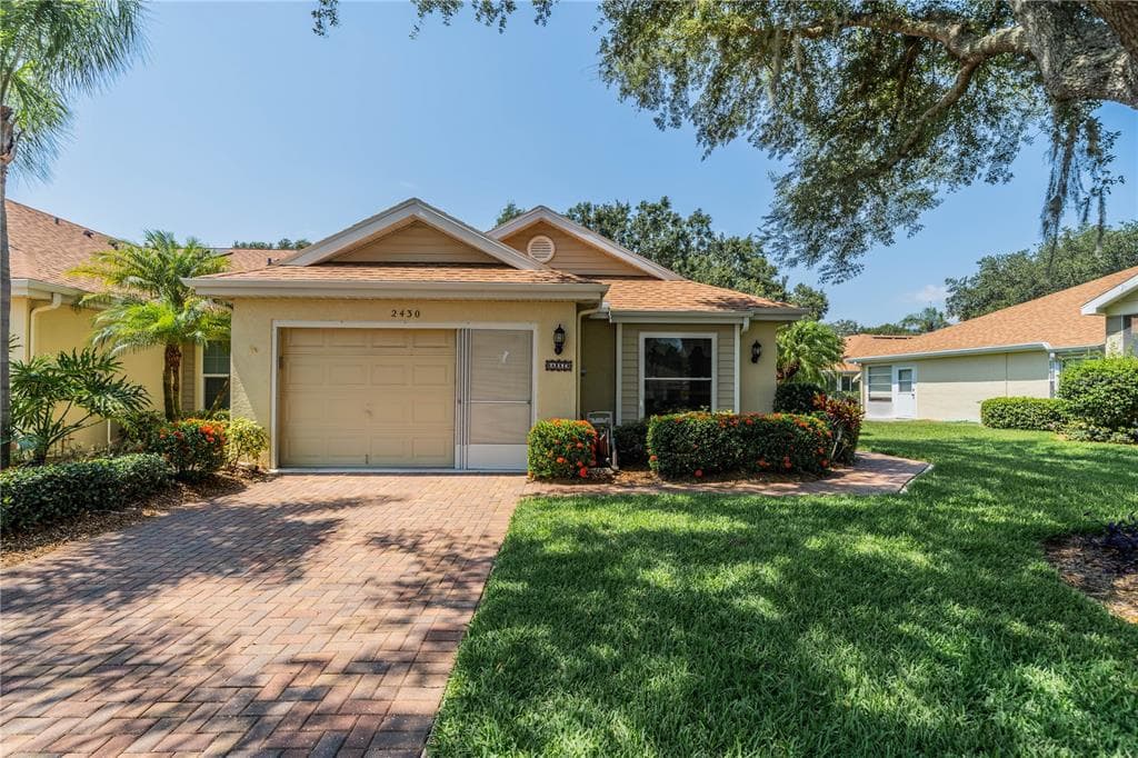 2430 NEW HAVEN CIRCLE UNIT 78 SUN CITY CENTER, FL 33573