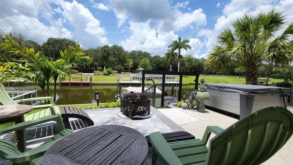 583 WATERWAY DRIVE LAKE WALES, FL 33898