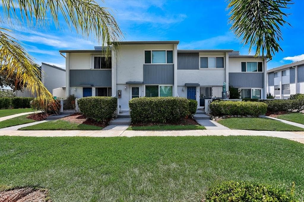 14800 WALSINGHAM ROAD UNIT 304 LARGO, FL 33774