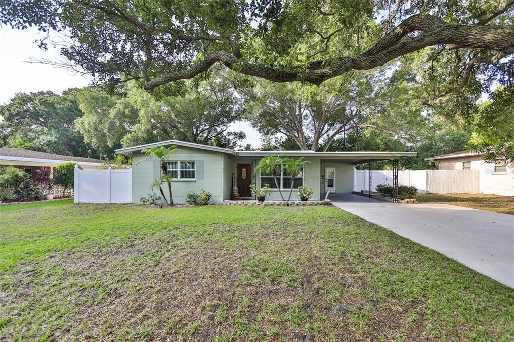 11410 117TH AVENUE SEMINOLE, FL 33778