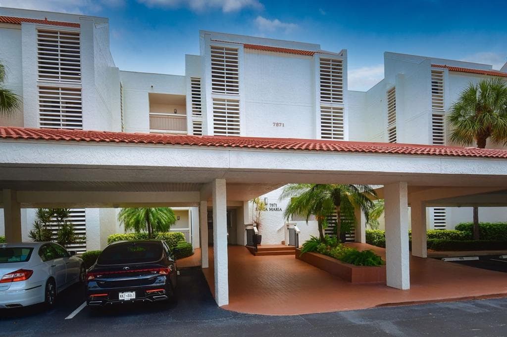 7871 SAILBOAT KEY BOULEVARD S UNIT 308 SOUTH PASADENA, FL 33707