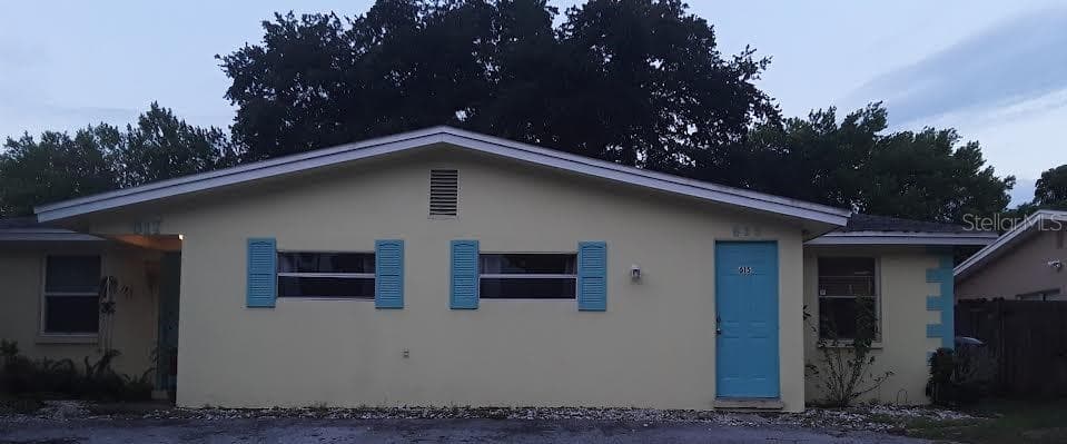 615 LYNDHURST STREET DUNEDIN, FL 34698