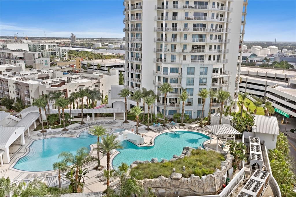 1209 E CUMBERLAND AVENUE UNIT 906
