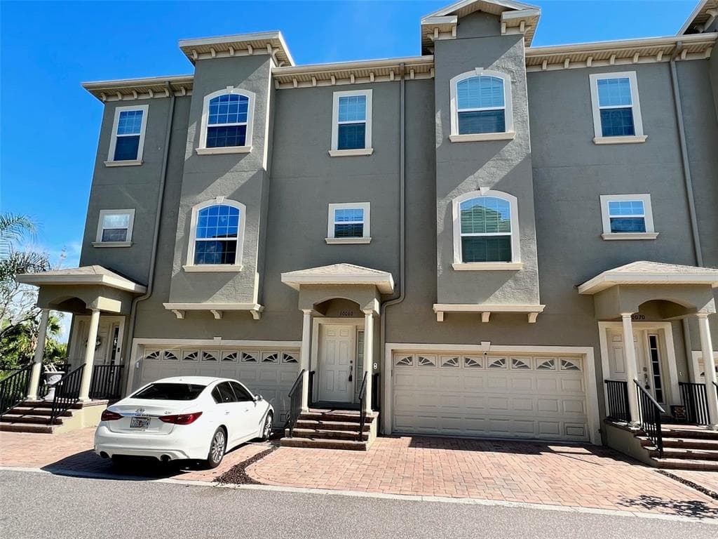 10060 BAYOU GRANDE AVENUE SEMINOLE, FL 33772