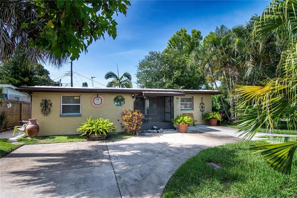 10407 115TH AVENUE LARGO, FL 33773