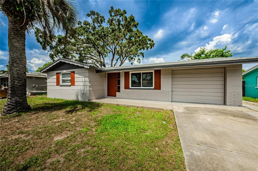 1632 DANDER DRIVE HOLIDAY, FL 34690
