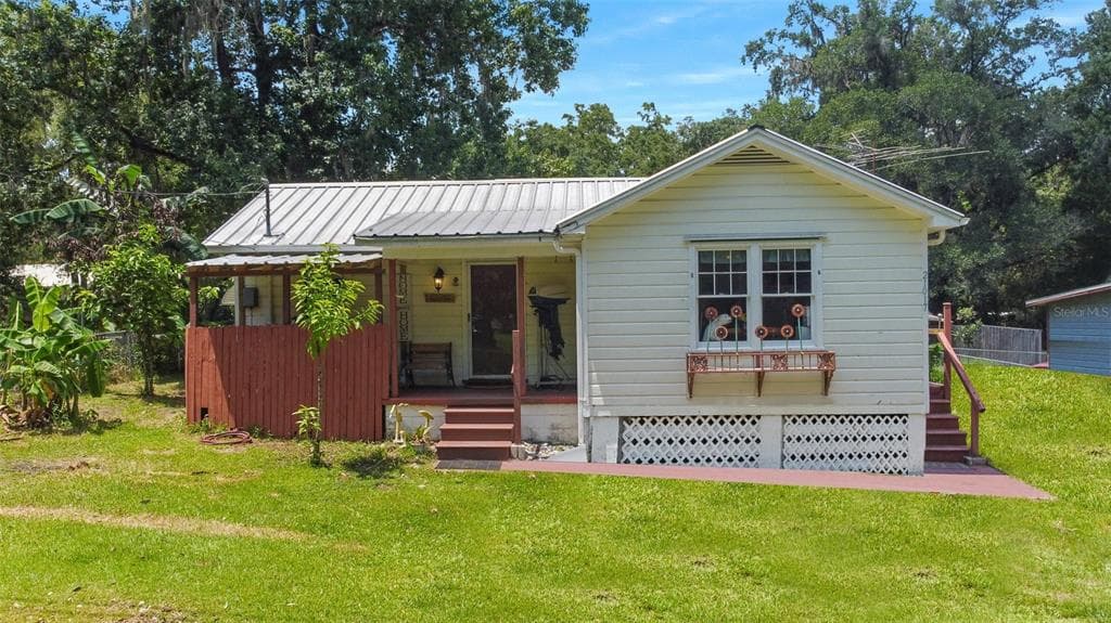 21017 PINEWOOD DAIRY ROAD BROOKSVILLE, FL 34601