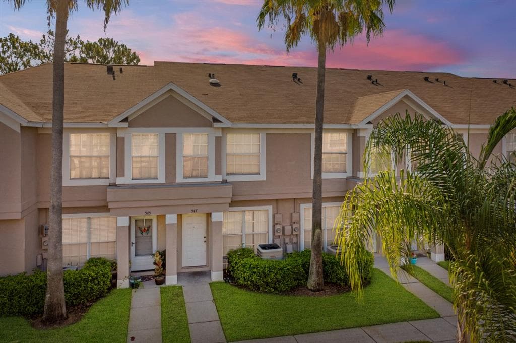 547 KENSINGTON LAKE CIRCLE BRANDON, FL 33511