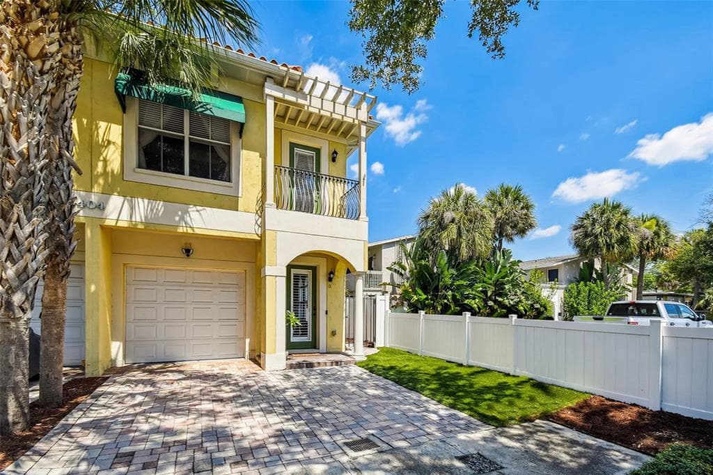 404 S TAMPANIA AVENUE UNIT B TAMPA, FL 33609