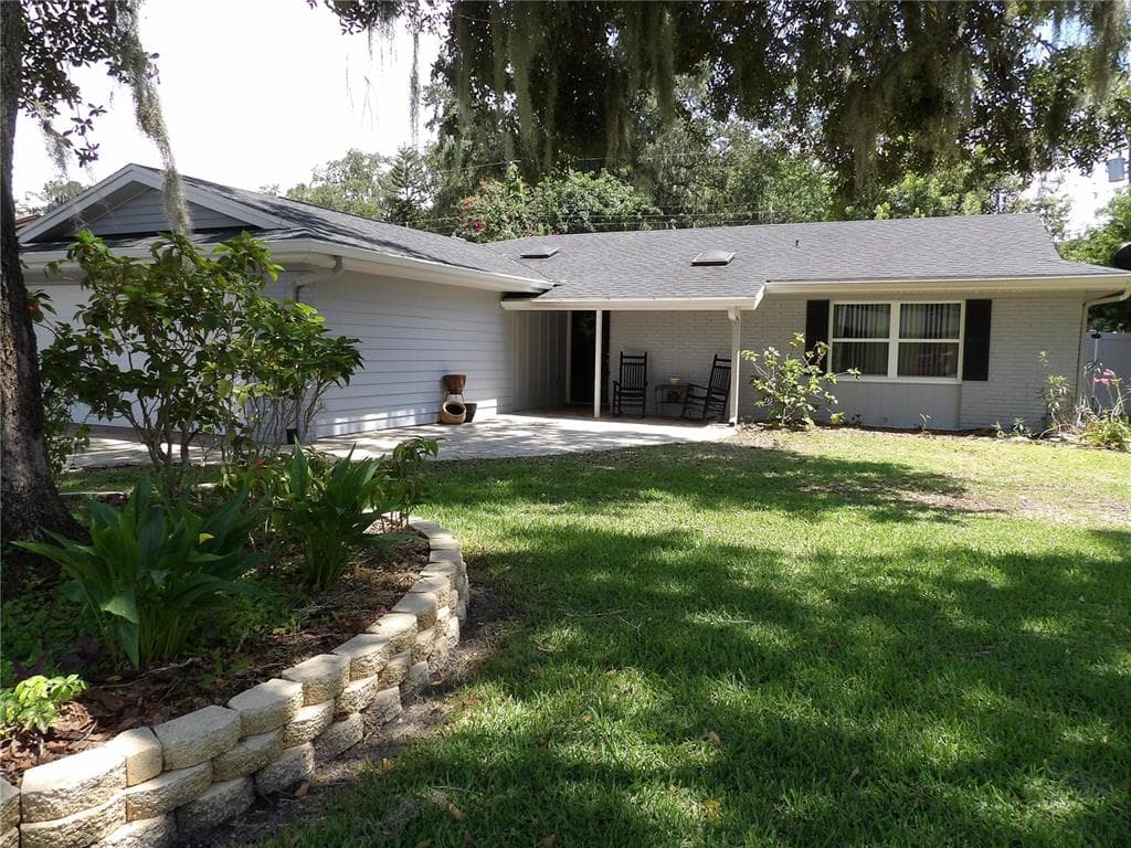 1615 LAWTON LANE