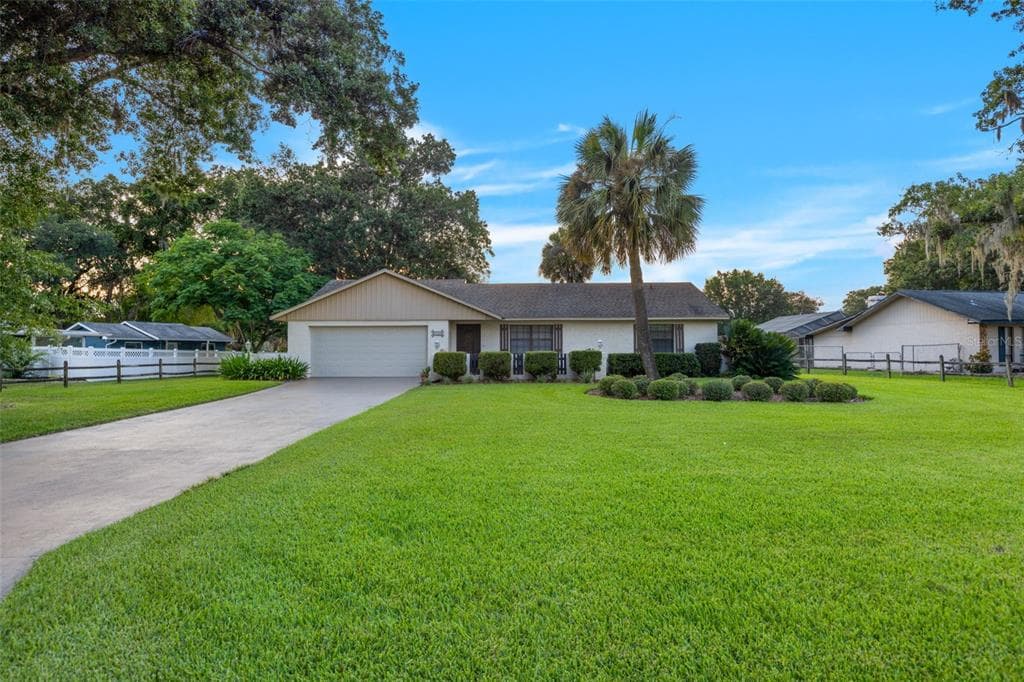 5045 BERNADETTE DRIVE ZEPHYRHILLS, FL 33541