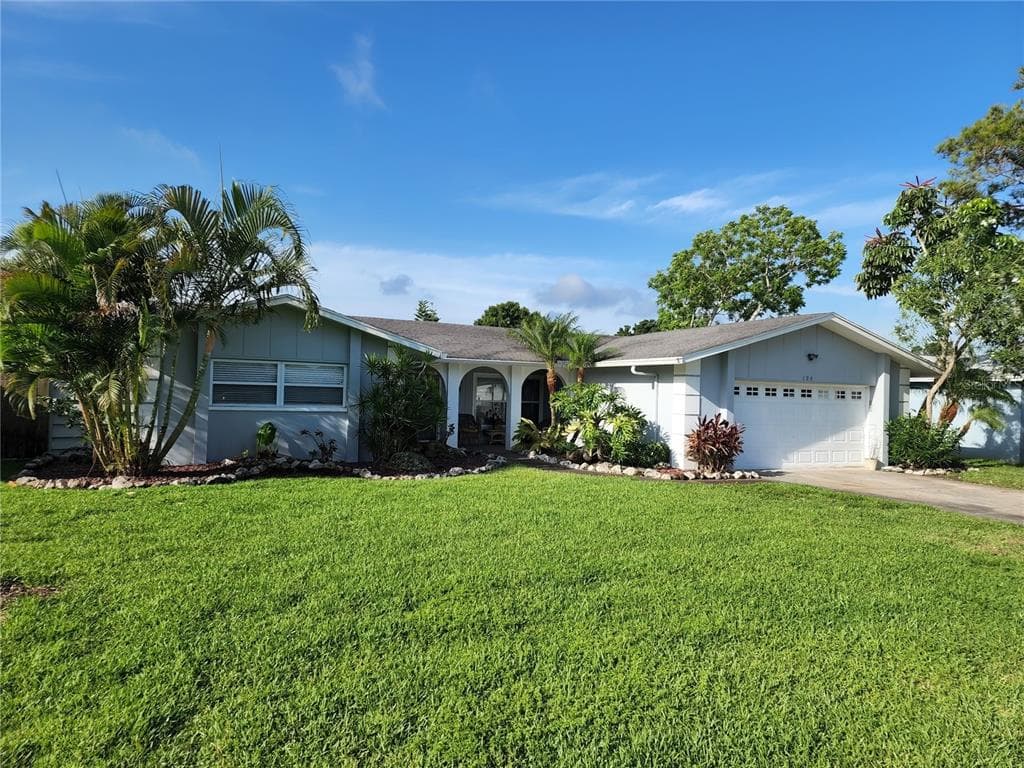128 98TH AVENUE N ST PETERSBURG, FL 33702