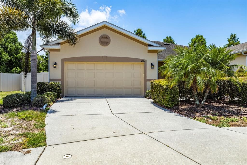1004 ORCA COURT HOLIDAY, FL 34691