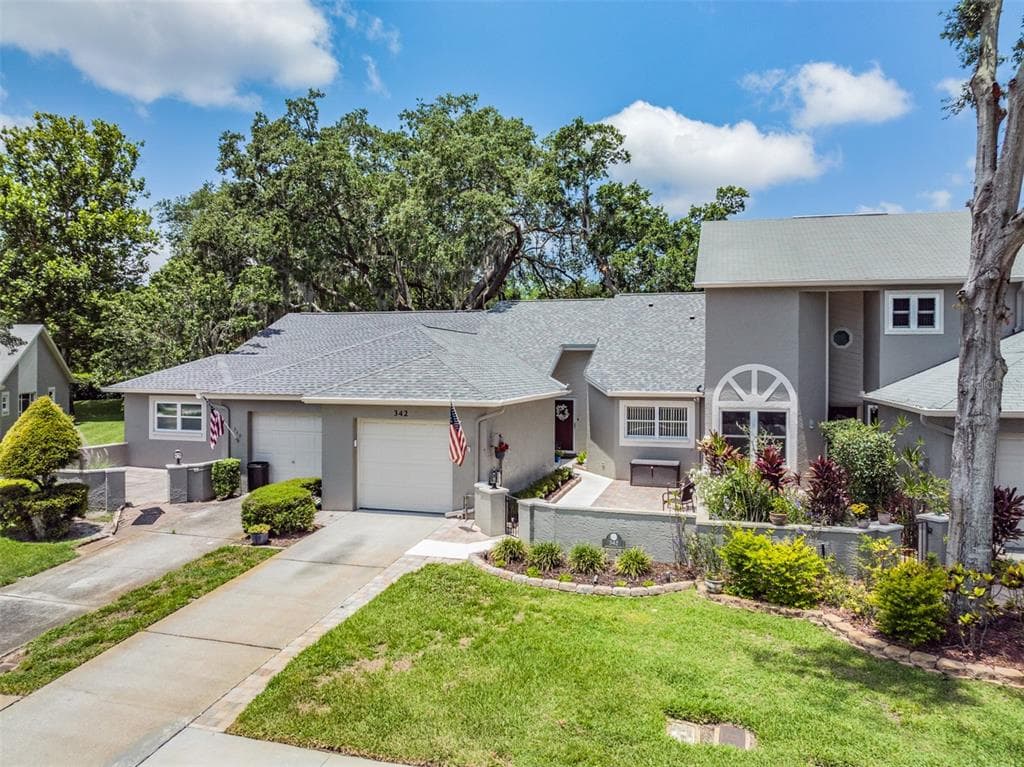 342 BUCKINGHAM PLACE PALM HARBOR, FL 34684
