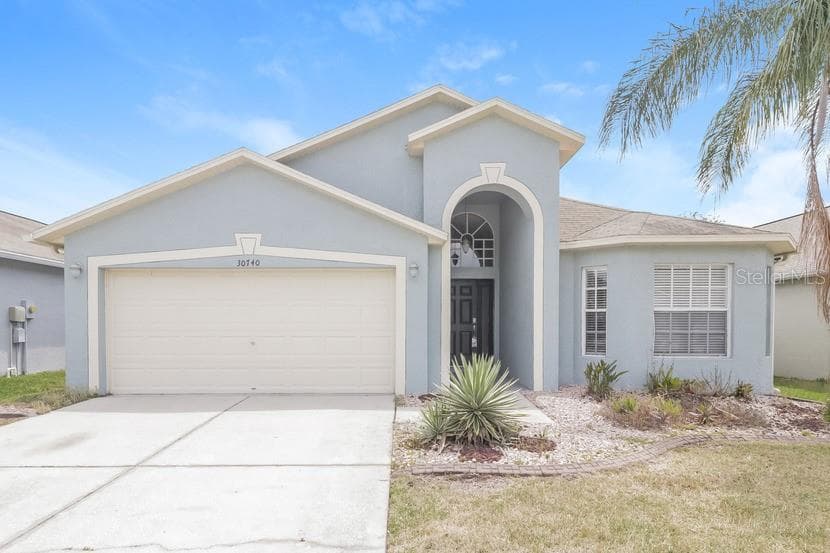 30740 MIDTOWN COURT WESLEY CHAPEL, FL 33544