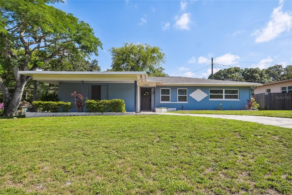 1902 E BROAD STREET TAMPA, FL 33610
