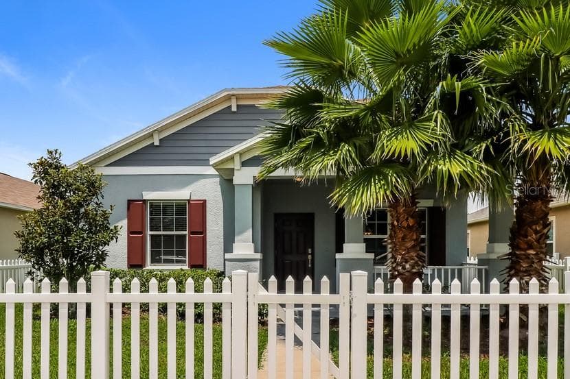8720 FORGET ME NOT COURT LAND O LAKES, FL 34637