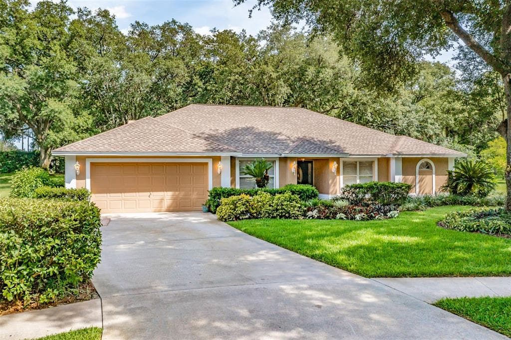 4010 CEDAR CAY CIRCLE VALRICO, FL 33596