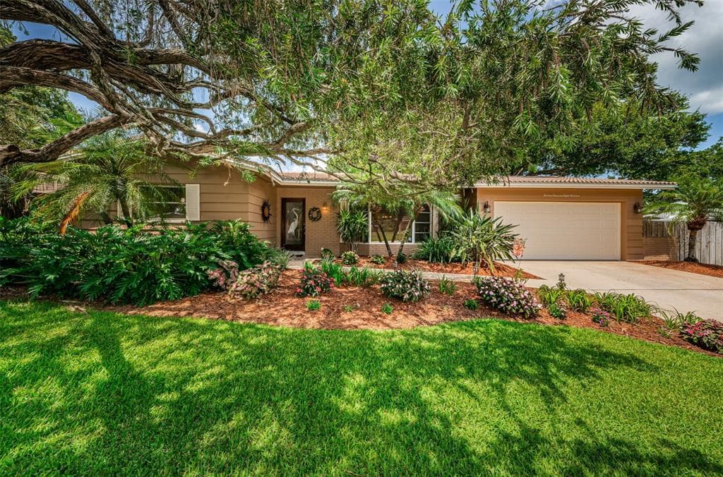 13800 87TH PLACE SEMINOLE, FL 33776