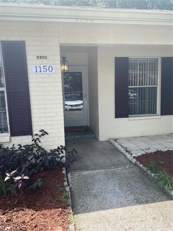 1150 DOVER COURT SAFETY HARBOR, FL 34695