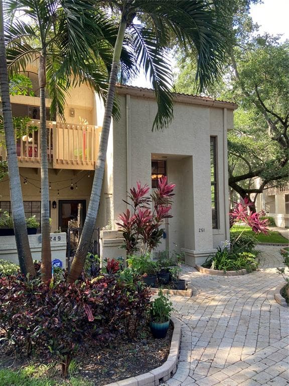 251 LOS PRADOS DRIVE UNIT 922 SAFETY HARBOR, FL 34695
