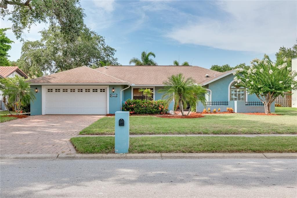 13114 CIMARRON CIRCLE S LARGO, FL 33774