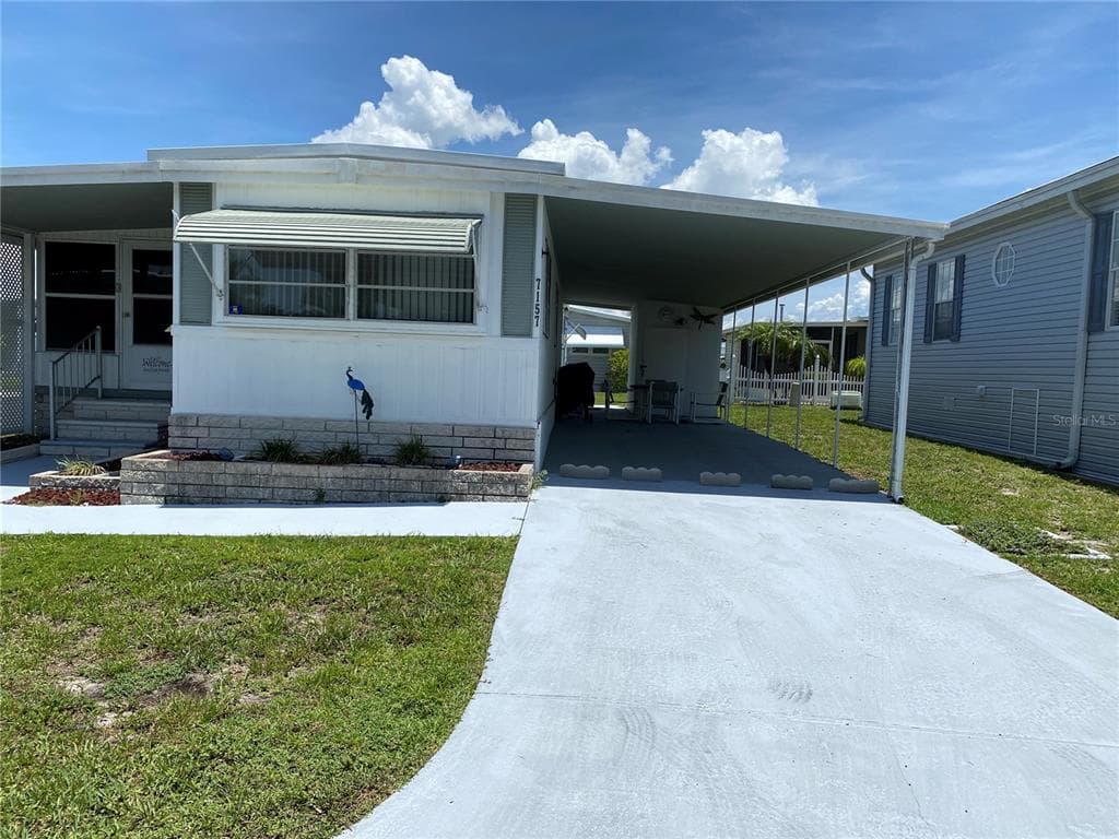 7157 MOUNT ARLINGTON DRIVE NE UNIT 438 ST PETERSBURG, FL 33702