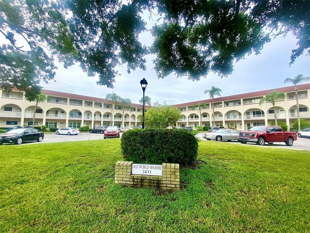 2433 BRAZILIA DRIVE UNIT 19 CLEARWATER, FL 33763