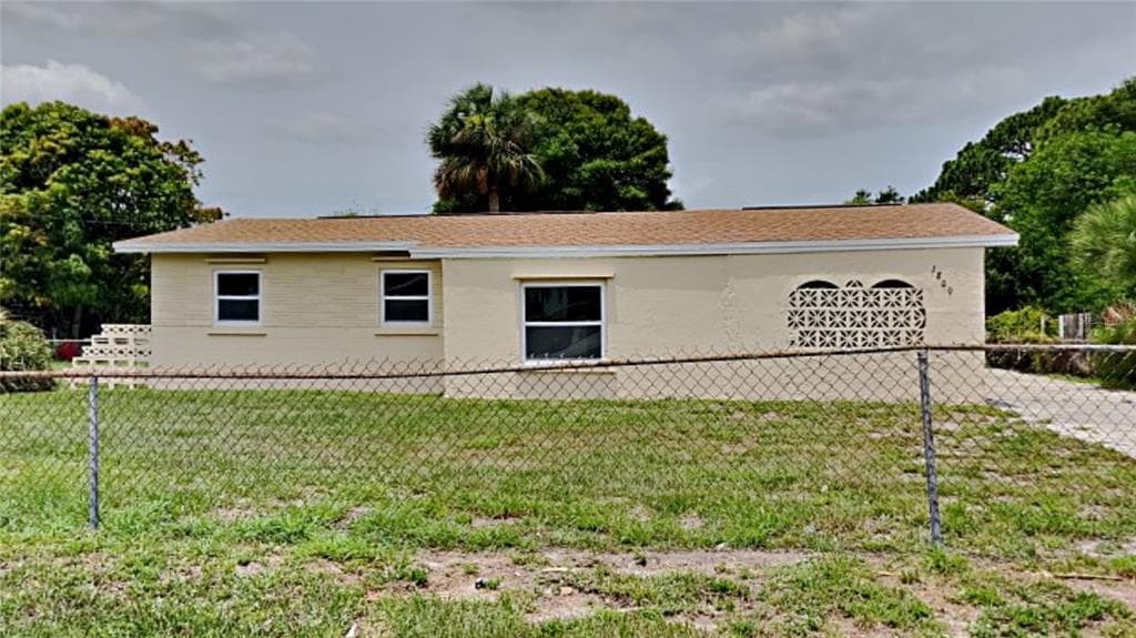 1809 N 16TH COURT FORT PIERCE, FL 34950