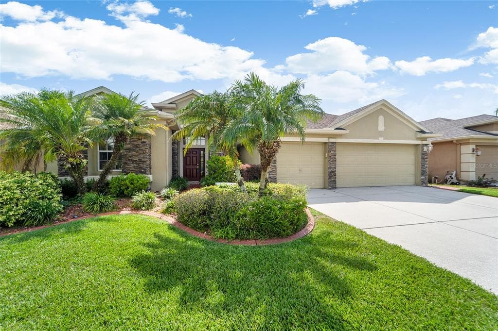 3637 MUNNINGS KNOLL LAND O LAKES, FL 34639