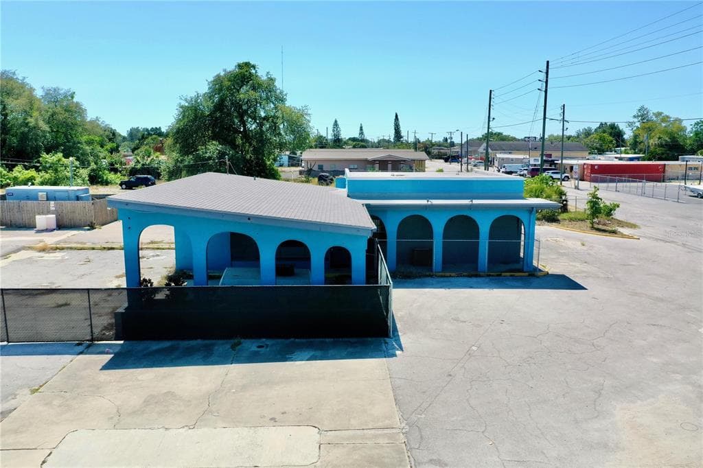 1727 US HIGHWAY 19 HOLIDAY, FL 34691