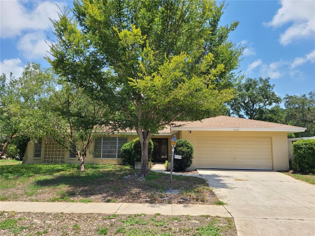2039 BRENDLA ROAD CLEARWATER, FL 33755