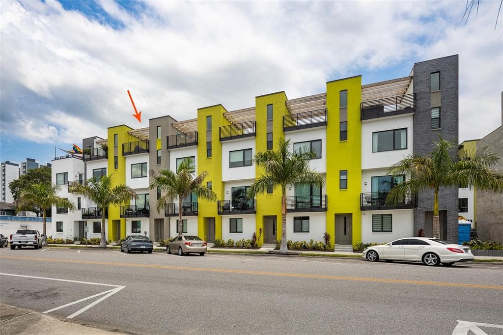 957 ARLINGTON AVENUE N ST PETERSBURG, FL 33705