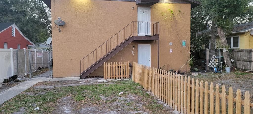 1419 E MOHAWK AVENUE UNIT B TAMPA, FL 33604