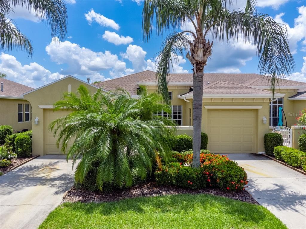 2284 SIFIELD GREENS WAY UNIT 55 SUN CITY CENTER, FL 33573