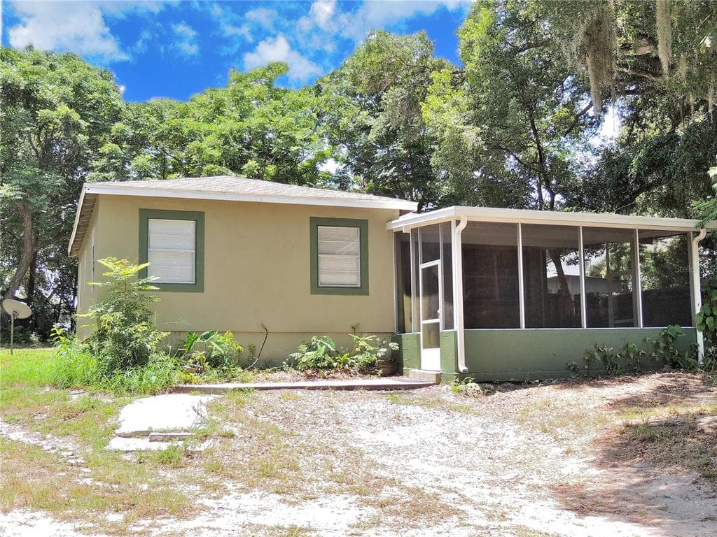 2426 LAKEVIEW HEIGHTS APOPKA, FL 32712