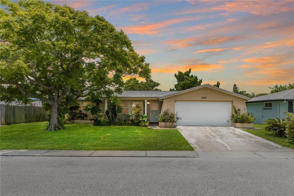 7050 MAPLEHURST DRIVE PORT RICHEY, FL 34668