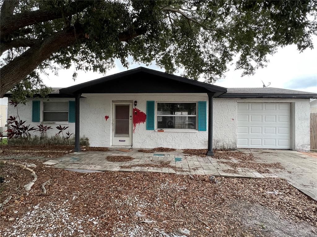1746 DARTMOUTH DRIVE HOLIDAY, FL 34691