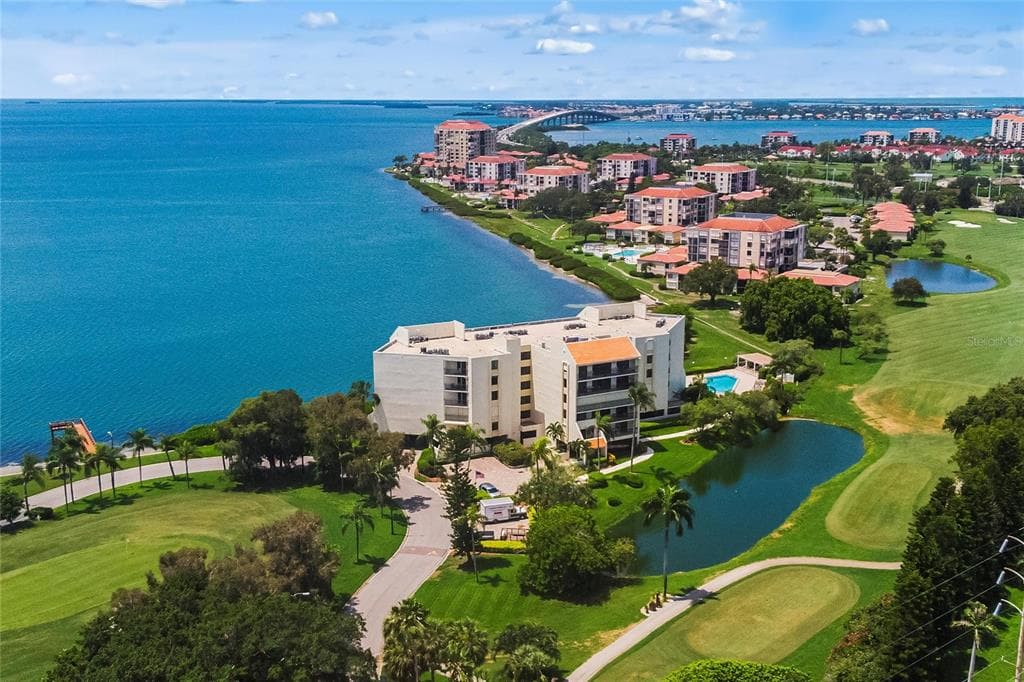 5700 ESCONDIDA BOULEVARD S UNIT 302 ST PETERSBURG, FL 33715