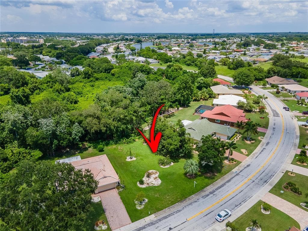 NEW BEDFORD DRIVE SUN CITY CENTER, FL 33573