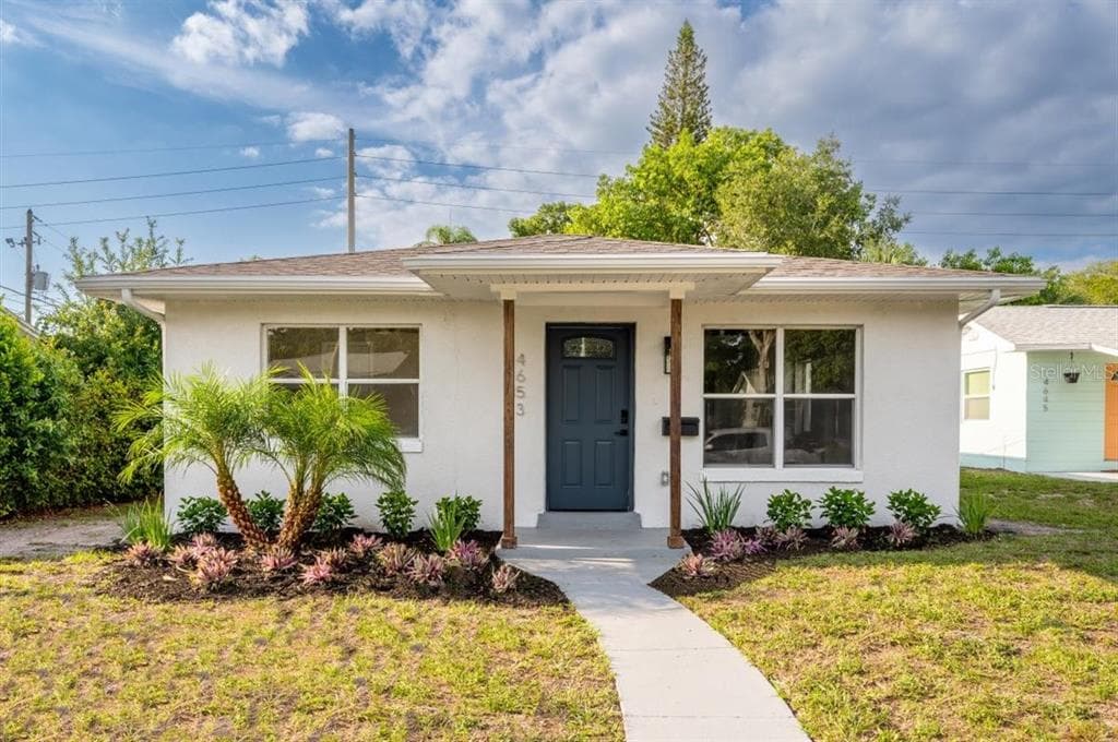 4653 2ND AVENUE S ST PETERSBURG, FL 33711