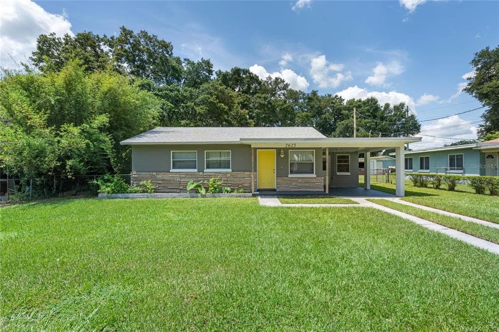 2625 CANAL DRIVE N LAKELAND, FL 33801
