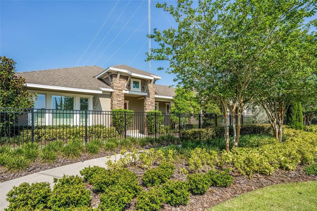6005 SPARROWHEAD WAY LITHIA, FL 33547