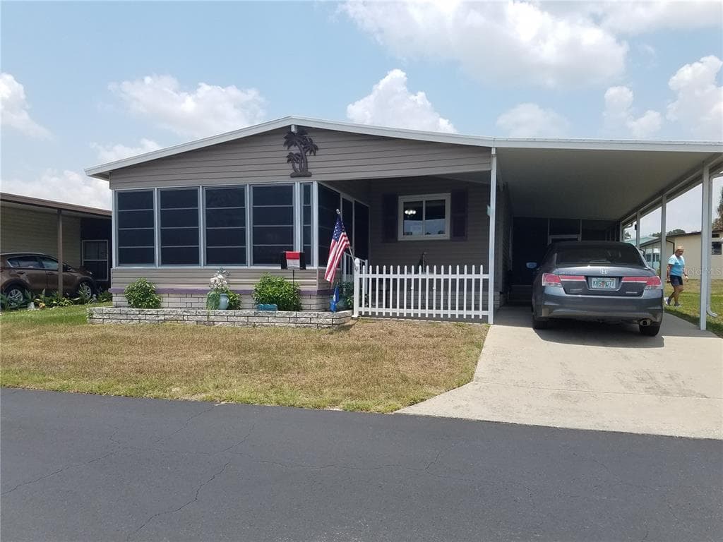 37611 PINATA AVENUE lot 346 ZEPHYRHILLS, FL 33541
