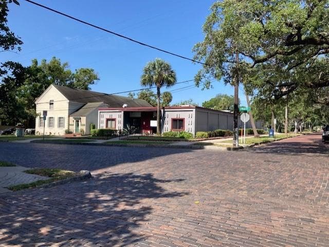 611 S MAGNOLIA AVENUE TAMPA, FL 33606